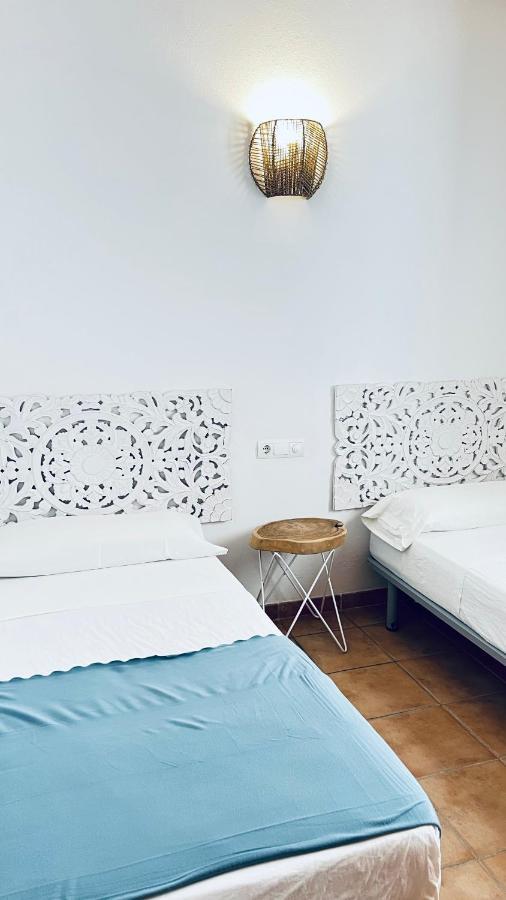 Apartments Es Clot Des Forn Es Pujols Luaran gambar