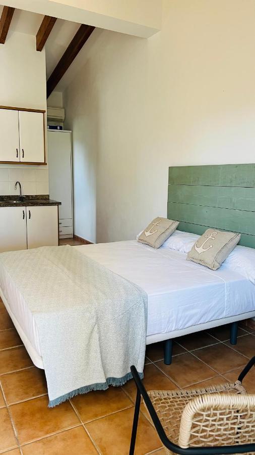 Apartments Es Clot Des Forn Es Pujols Luaran gambar