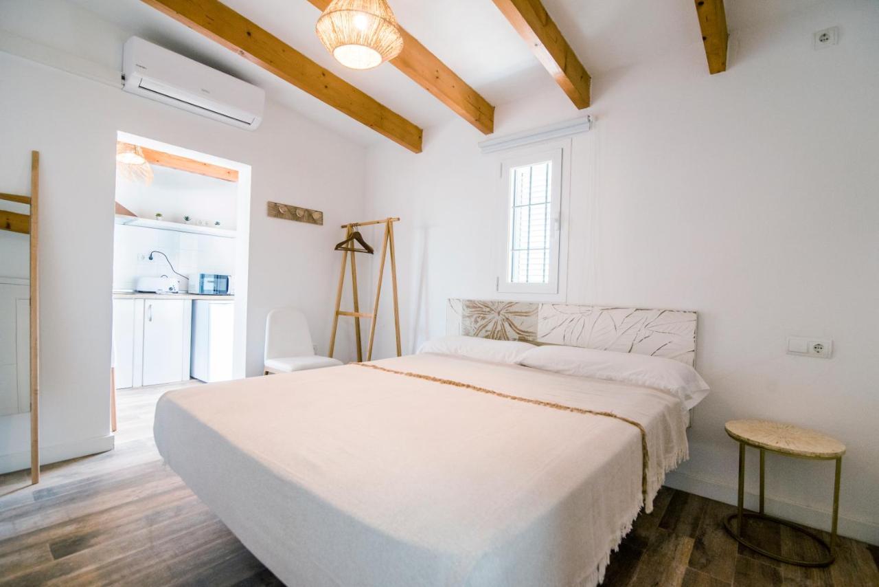 Apartments Es Clot Des Forn Es Pujols Luaran gambar